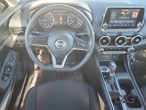 Used 2023 Nissan Sentra SV image 17