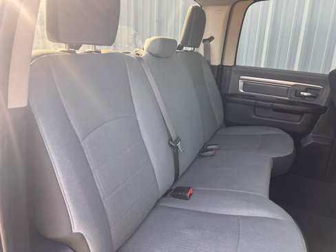 Used 2021 RAM 1500 Classic SLT image 31