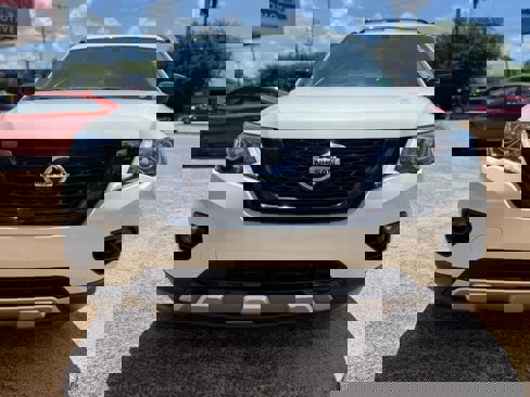 Used 2020 Nissan Pathfinder SL image 7