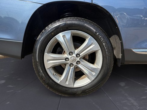 Used 2013 Toyota Highlander Limited image 41