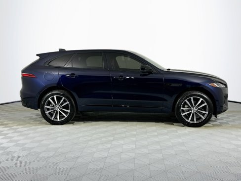 New 2025 Jaguar F-PACE R-Dynamic S image 4