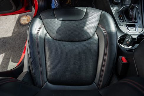 Used 2019 Jeep Cherokee Trailhawk image 35