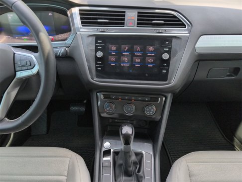 Used 2024 Volkswagen Tiguan S image 16