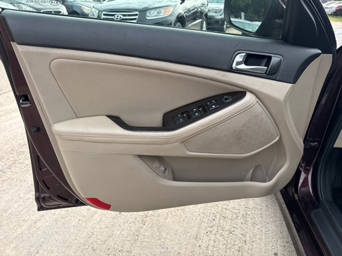 Used 2015 Kia Optima EX image 10
