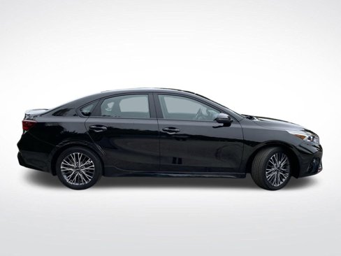 Used 2022 Kia Forte GT-Line w/ GT-Line Technology Package image 2