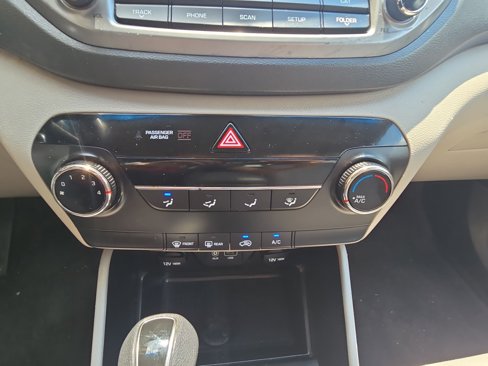 Used 2017 Hyundai Tucson SE image 17