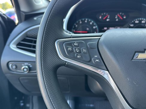 Used 2023 Chevrolet Malibu LT image 18