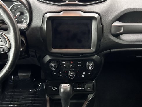 Used 2020 Jeep Renegade Limited w/ Advanced Technology Group image 30