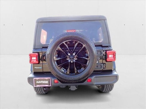 Used 2021 Jeep Wrangler Unlimited Sahara w/ Cold Weather Group image 3