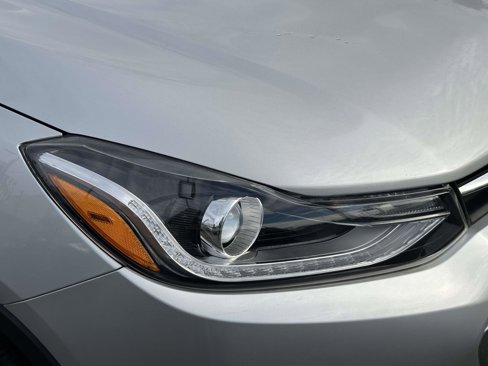 Used 2019 Chevrolet Trax LT w/ Driver Confidence Package image 10