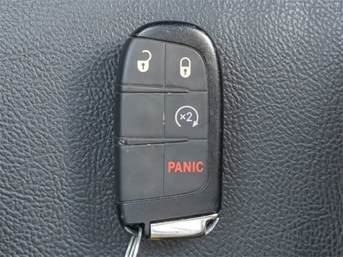 Used 2022 Jeep Compass Trailhawk w/ Trailhawk Convenience Group image 34