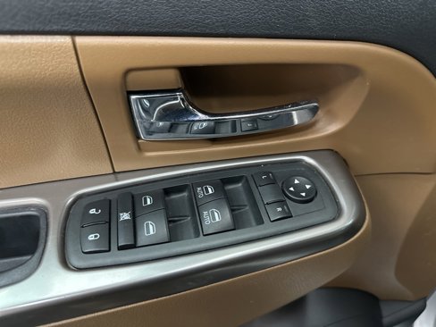 Used 2012 Jeep Liberty Limited image 20