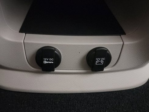Used 2016 Dodge Grand Caravan American Value Package image 31