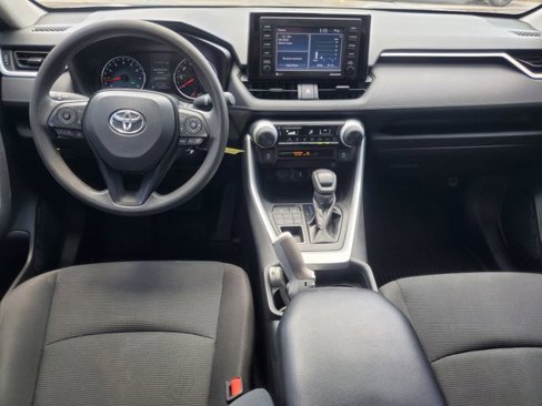 Used 2020 Toyota RAV4 LE image 25