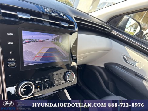 Certified 2022 Hyundai Tucson SE image 9