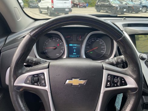 Used 2016 Chevrolet Equinox LTZ w/ Enhanced Convenience Package image 26