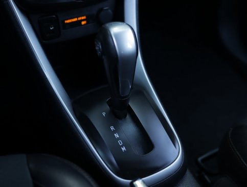 Used 2019 Chevrolet Trax LT w/ LT Convenience Package image 17