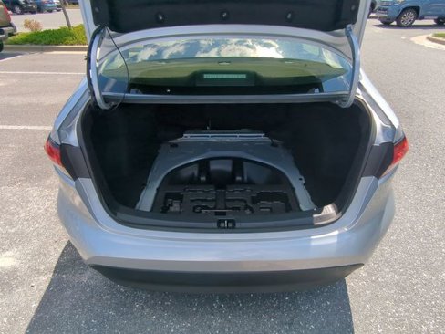 Used 2024 Toyota Corolla LE image 35