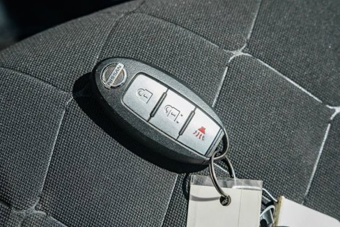 Used 2020 Nissan Kicks S image 39