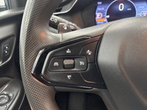 Used 2022 Chevrolet Bolt EUV LT w/ Driver Confidence Package image 11