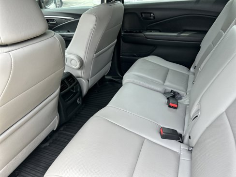Used 2022 Honda Passport EX-L image 17