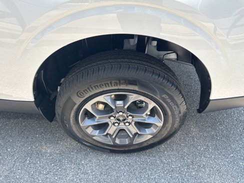New 2025 Ford Maverick XLT w/ XLT Luxury Package image 16