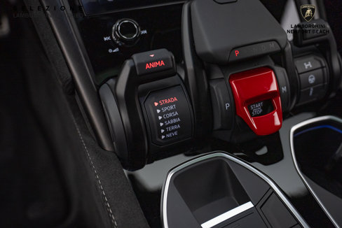 Used 2024 Lamborghini Urus S image 33
