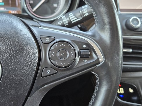 Used 2019 Buick Envision Essence image 26