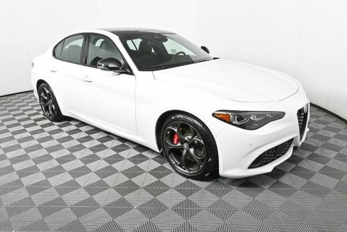 New 2025 Alfa Romeo Giulia w/ Driving Assist Package image 26