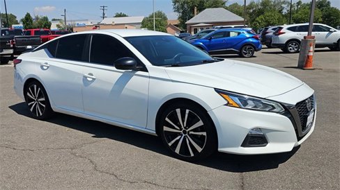 Used 2020 Nissan Altima 2.5 SR image 2