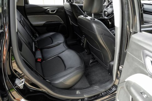 Used 2022 Jeep Compass Latitude image 48