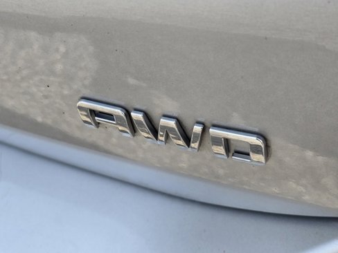 Used 2018 Chevrolet Equinox LS image 28