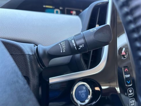 Used 2020 Toyota Prius Prime XLE image 32