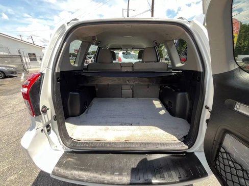 Used 2012 Toyota RAV4 4WD w/ Value Pkg image 11