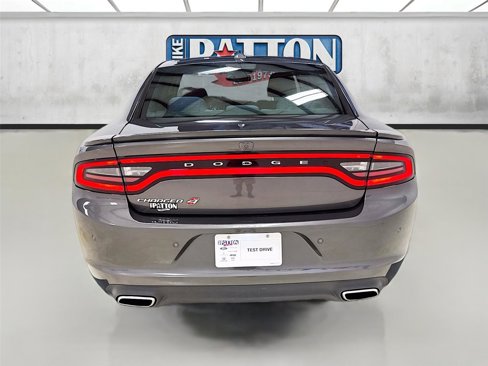 Used 2019 Dodge Charger SXT image 6