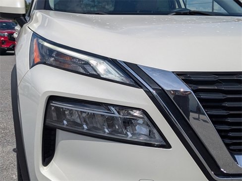 Used 2023 Nissan Rogue SV image 10