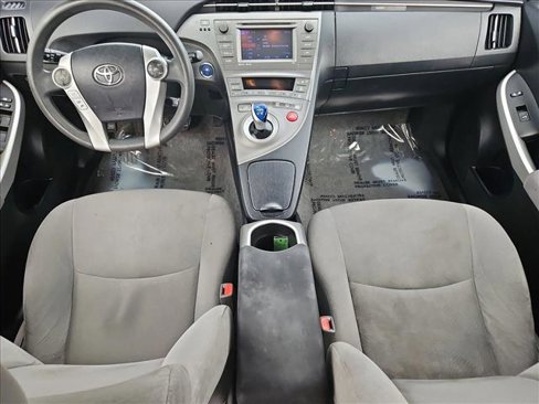 Used 2014 Toyota Prius Three image 17