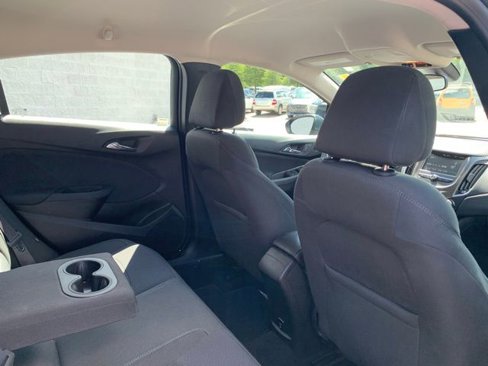 Used 2017 Chevrolet Cruze LT image 34