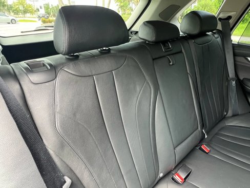 Used 2016 BMW X5 xDrive50i image 40