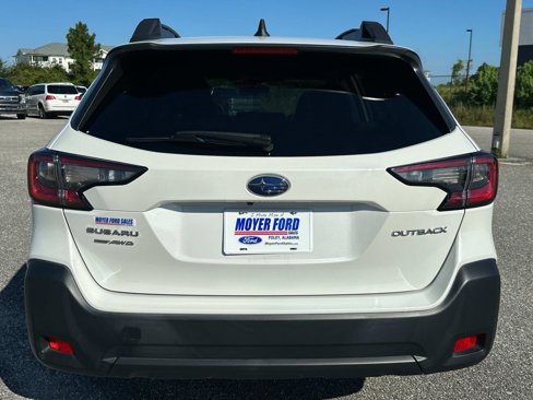 Used 2024 Subaru Outback Premium image 3