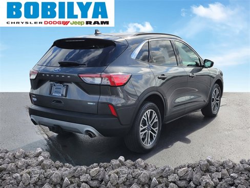 Used 2020 Ford Escape SEL image 3