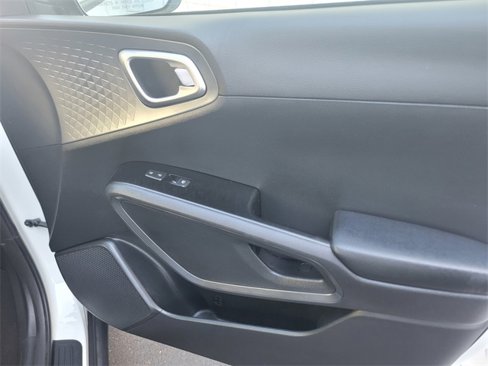 Used 2021 Kia Soul EX image 23