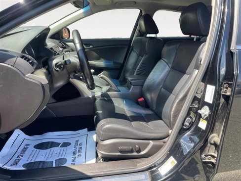 Used 2010 Acura TSX Sedan image 9