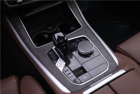 Used 2022 BMW X5 xDrive40i w/ Premium Package image 18