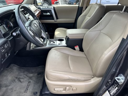Used 2015 Toyota 4Runner 4WD image 9