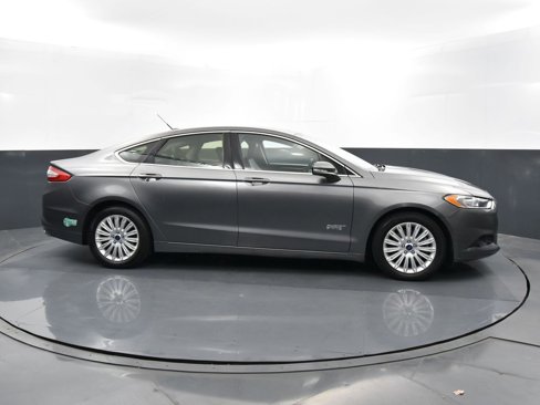 Used 2014 Ford Fusion Energi SE image 39