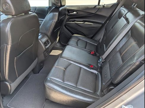Used 2023 Chevrolet Equinox Premier image 14