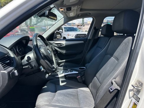 Used 2015 BMW X1 sDrive28i image 13