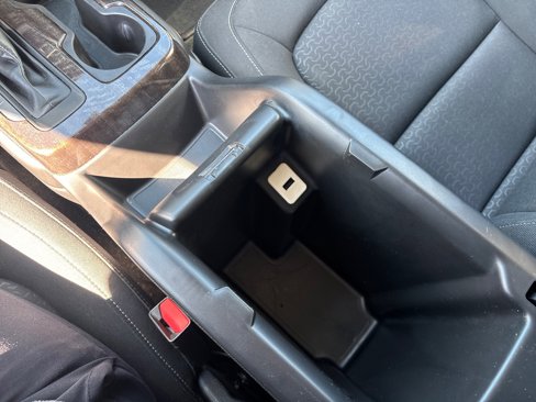 Used 2018 GMC Canyon SLE w/ SLE Convenience Package image 23