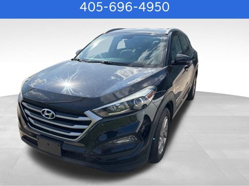 Used 2017 Hyundai Tucson SE image 1